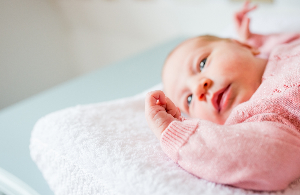 newborn-j-1-250edeb3d5e8078434643580effc0c15