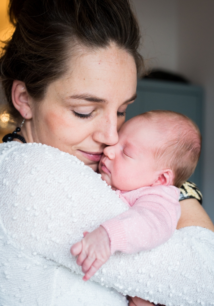 newborn-j-2-f81b94af61bd117bb23131f8b786bd66