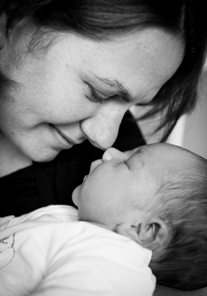 newborn-s-6-8f445e4b1aca5e10c4cdff68504e52d0